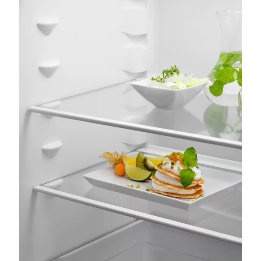 Chłodziarko zamrażarka do zabudowy Electrolux LNS5LD14S ColdSense 06