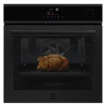 Piekarnik parowy do zabudowy Electrolux EOP7X87E SenseCook SteamCrisp Czarny matowy 600